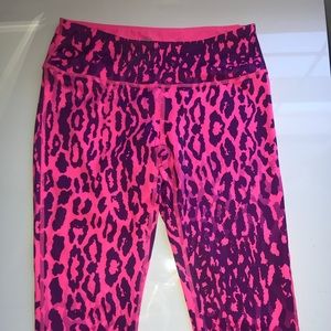 Cropped workout leggings